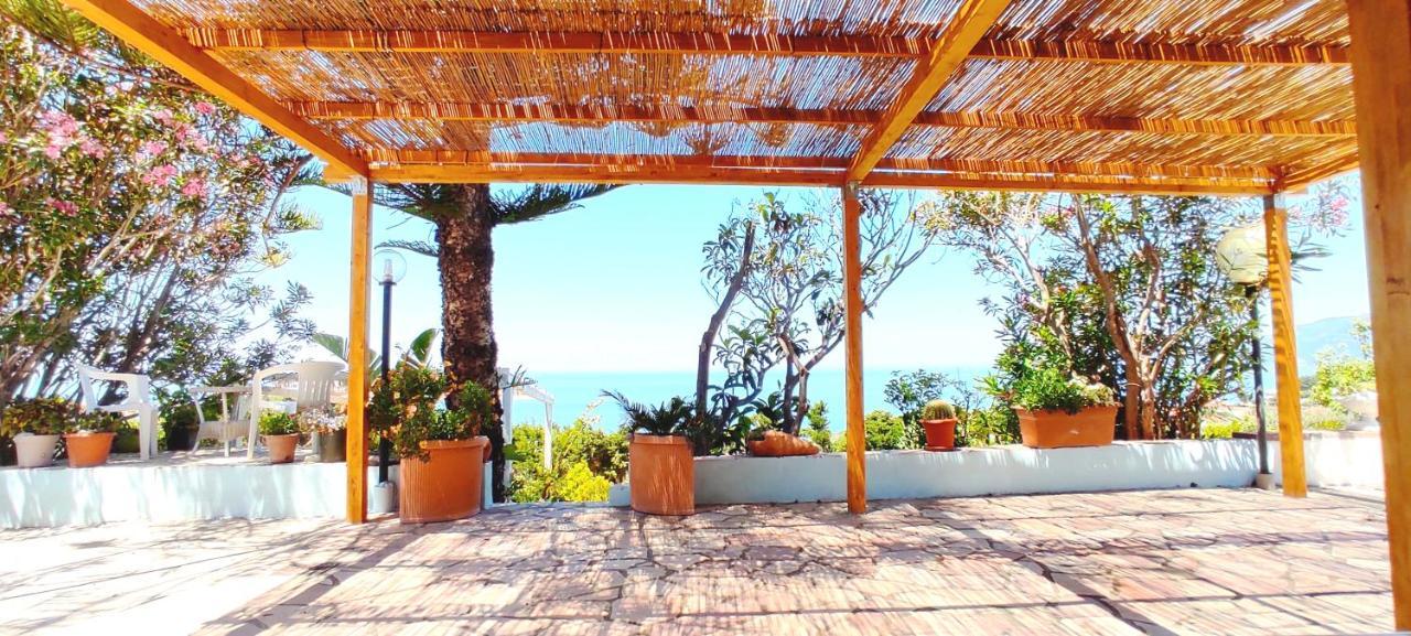 La Dolce Vista Apartment Magomadas Luaran gambar